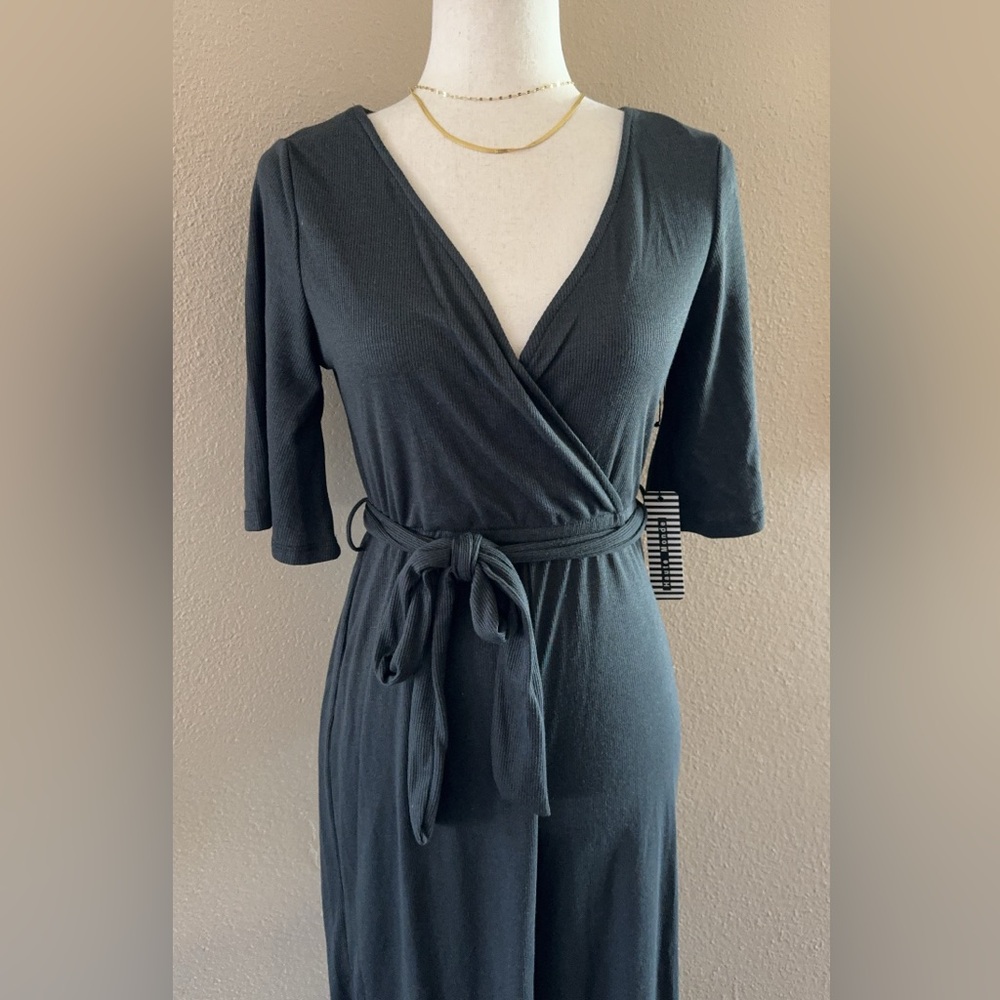 Wide leg stretchy classy chic jumpsuit - Picture 7 of 12